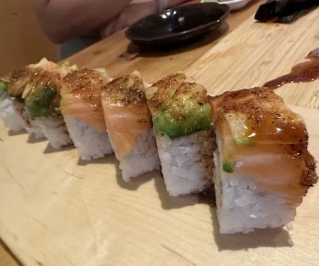 TOMO 7 SUSHI