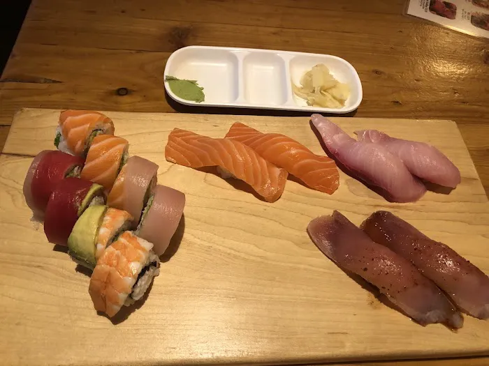 TOMO 7 SUSHI Picture 7