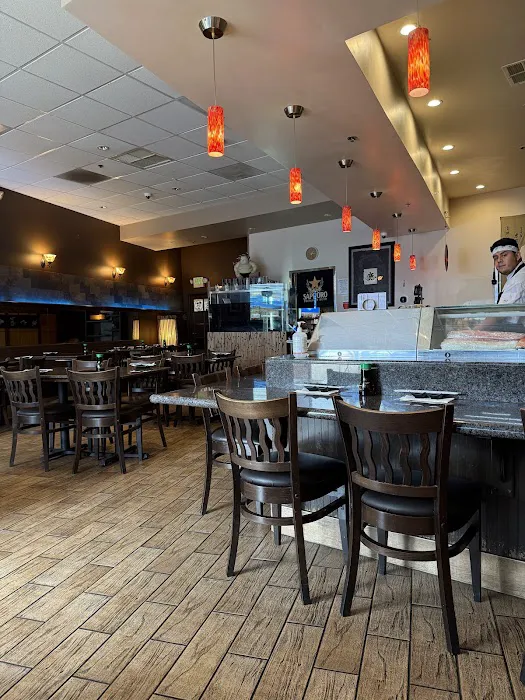 Nami Sushi Bar Picture 4