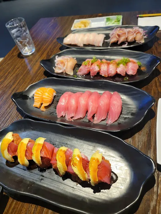 Sumo Sushi Picture 3