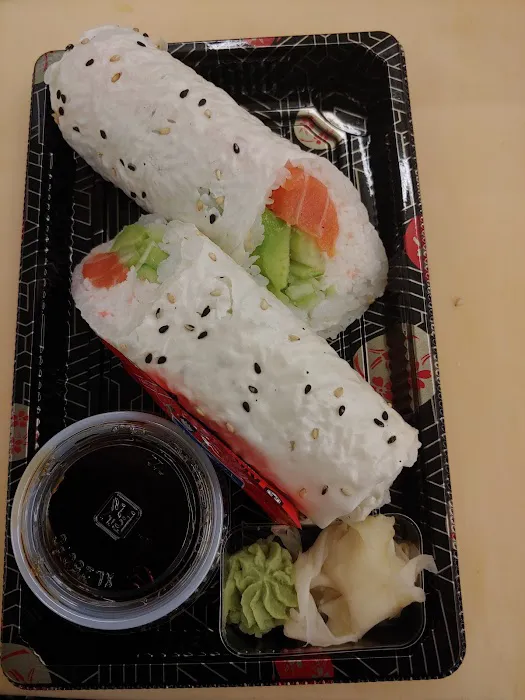 padaSUSHI(inside Smart& Final) Picture 4