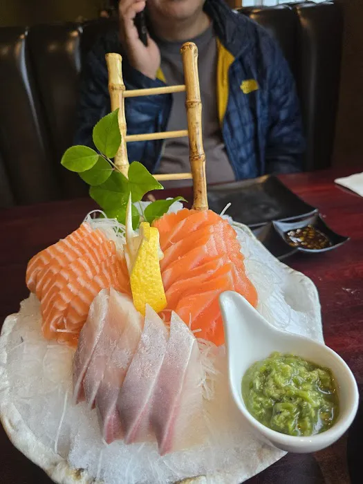 Sake 2 Me Sushi Picture 3