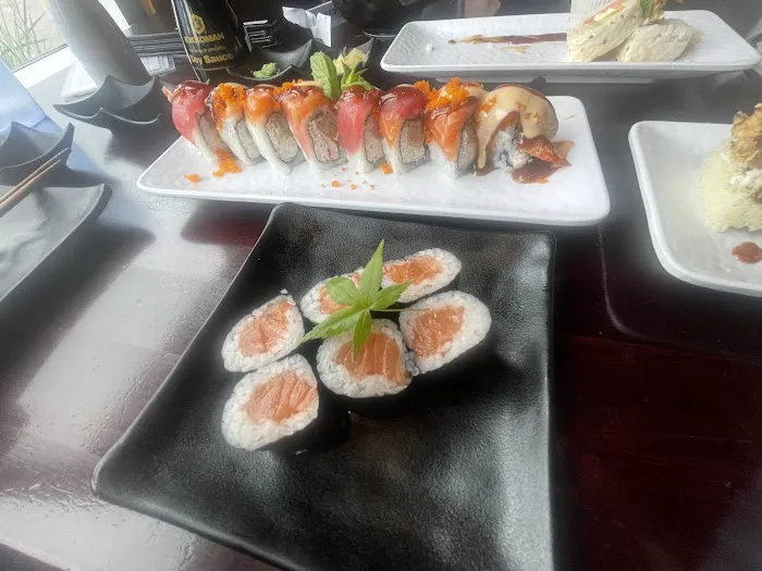 Sake 2 Me Sushi Picture 6