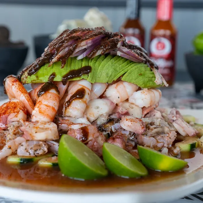 Sumabi Sushi Mariscos Birria Picture 10