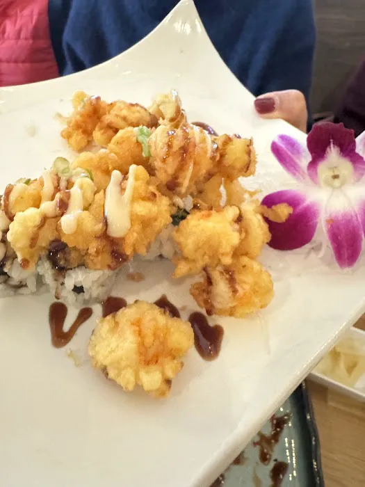Momo Sushi Picture 4