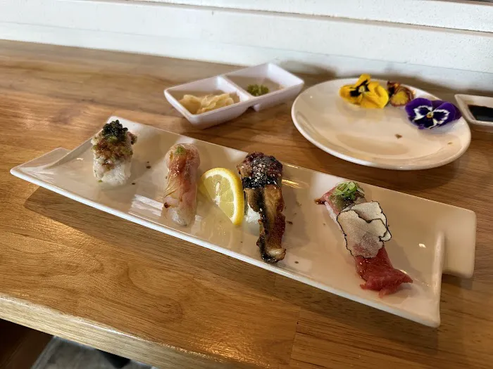 Momo Sushi Picture 8