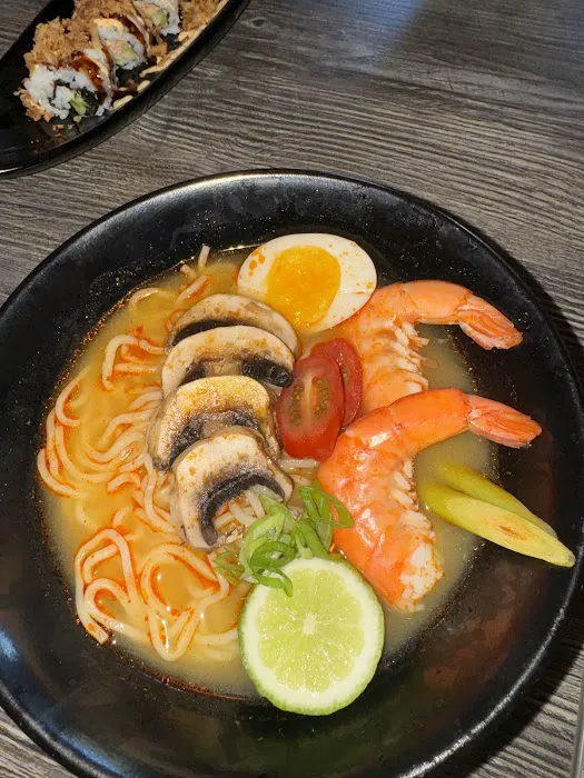KYUKO SUSHI POKE AND RAMEN Picture 6