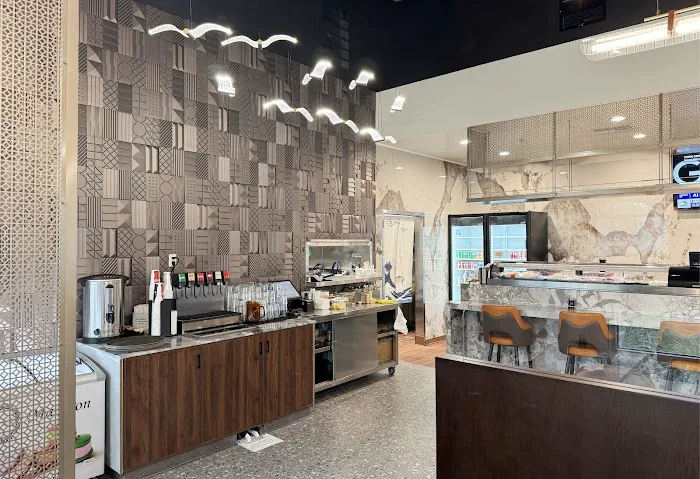Utopia Sushi & Ramen Picture 3
