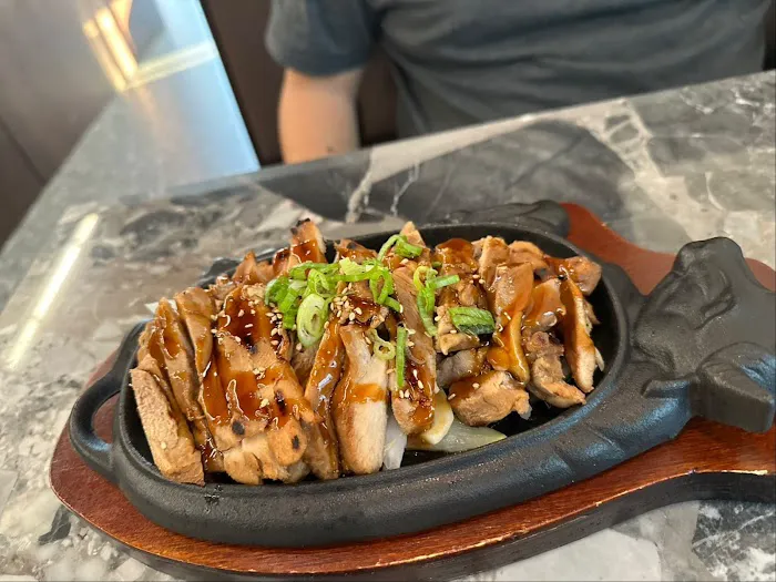 Utopia Sushi & Ramen Picture 5