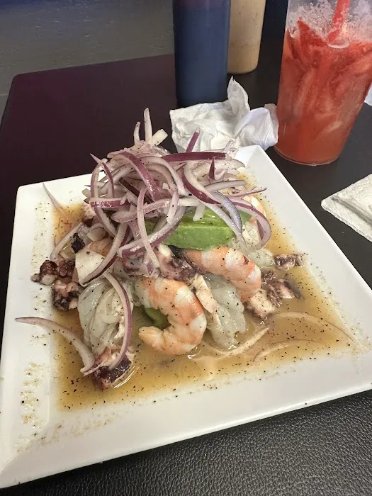 Vicky’s Sushi Y Mariscos Picture 7
