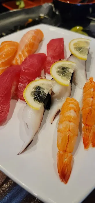 Oishii Sushi & Teriyaki Picture 9