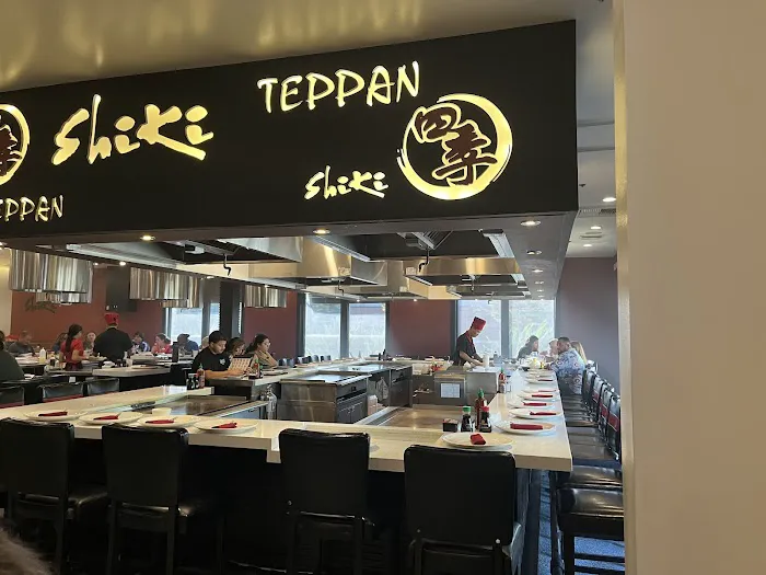 SHIKI SUSHI TEPPAN BBQ & SPORTS BAR Picture 3