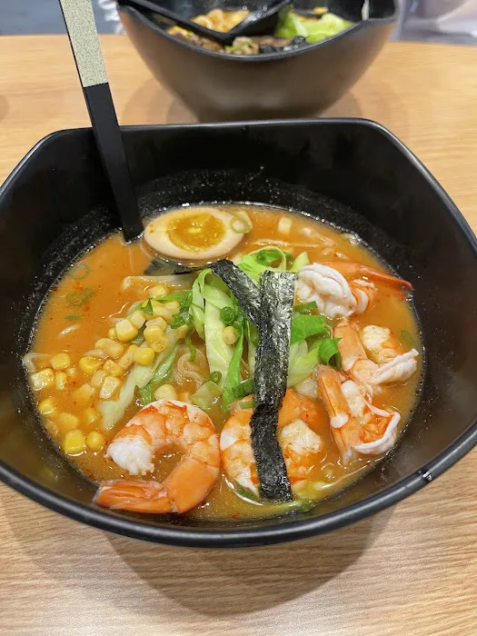 Lemon Tree sushi & ramen Picture 8