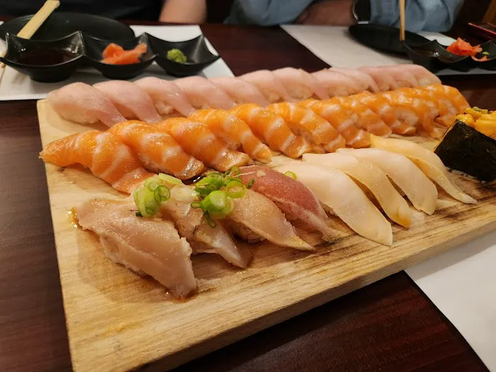 Meiga Sushi Picture 3