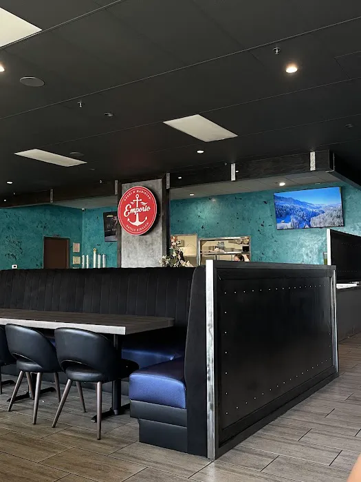 Emporio Sushi y Mariscos Picture 4