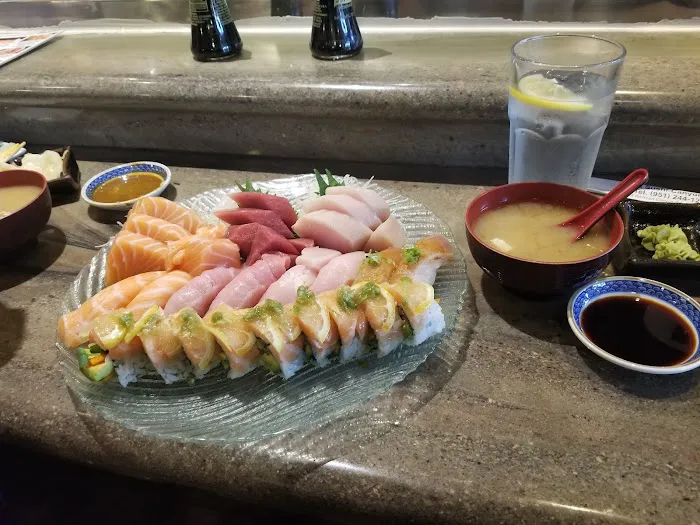 Hana Sushi Canyon Hills Picture 9