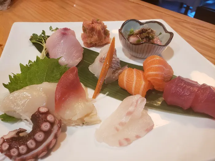 YouandI Sushi Picture 8