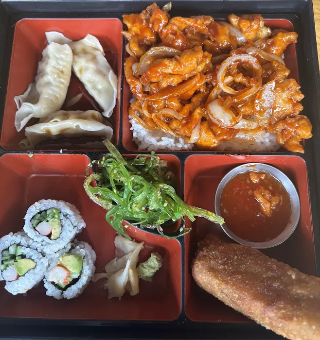 Rishi Sushi Kitchen & Bar Picture 10