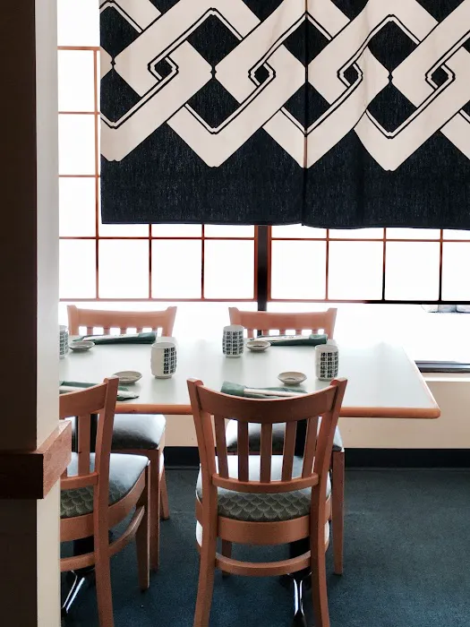 Yoshi's Japanese Restaurant Picture 9
