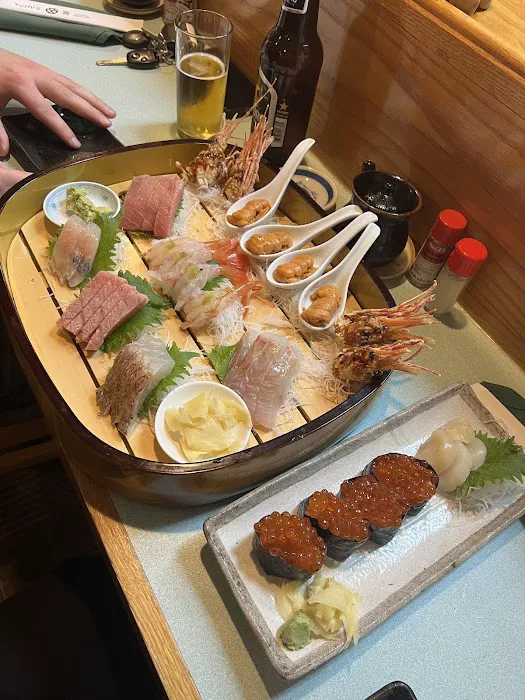 Yoshi's Japanese Restaurant Picture 7