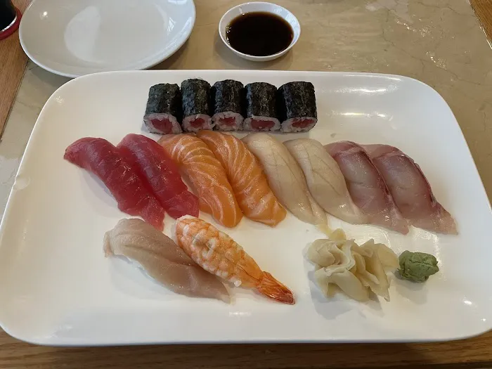 Mr Sushi Picture 9