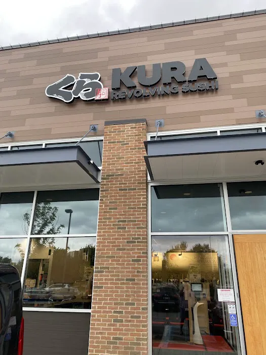 Kura Revolving Sushi Bar Picture 9