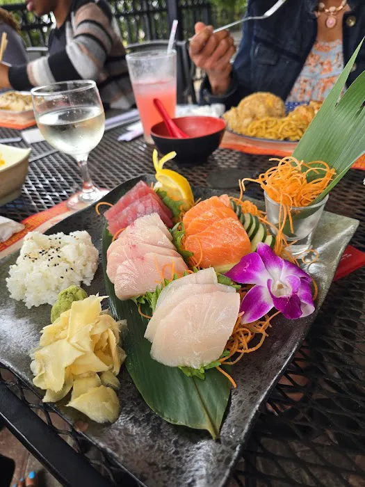 Sushi cafe Picture 7