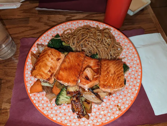 Sushi cafe Picture 5
