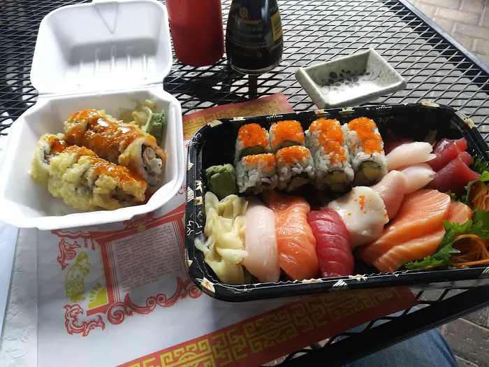 Sushi cafe Picture 10