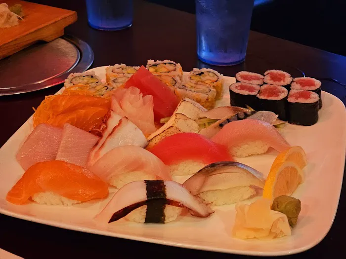 Sumo Sushi Picture 7