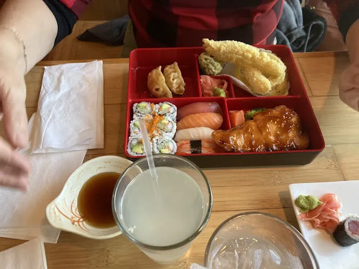 Fuji Sushi West Picture 9