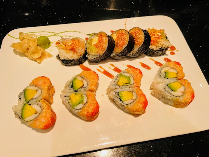 SUSHI HOUSE 2 at town center Picture 7