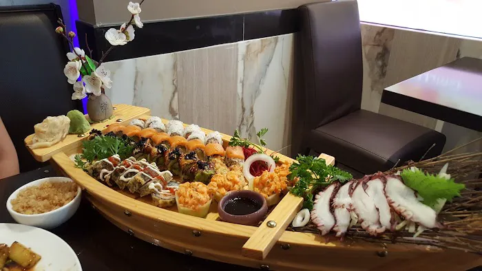 Fancy Sushi Picture 3