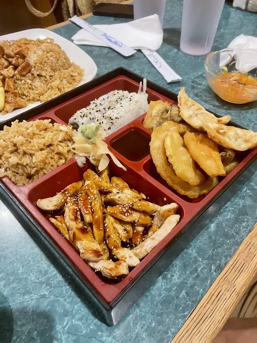 Sushi House Picture 10