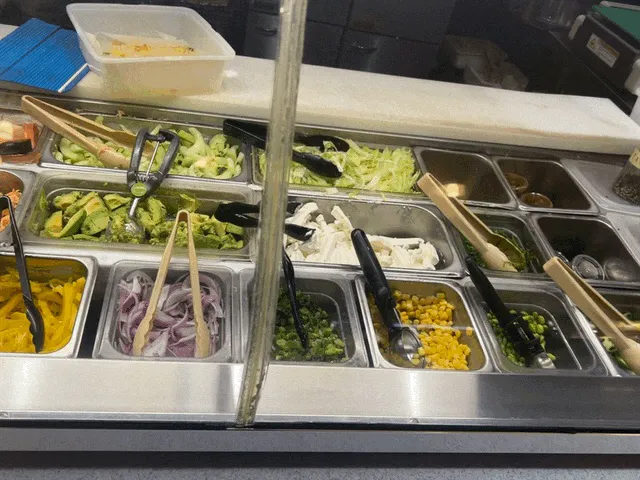Sushi Burrito Express Picture 4