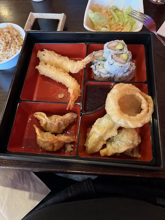 Midori Sushi & Grill Picture 8