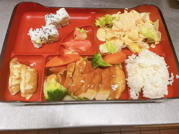 Oishi Sushi Picture 6