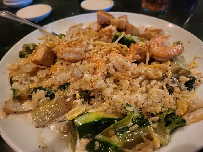 Domo Japanese Steakhouse & Sushi Bar Picture 8