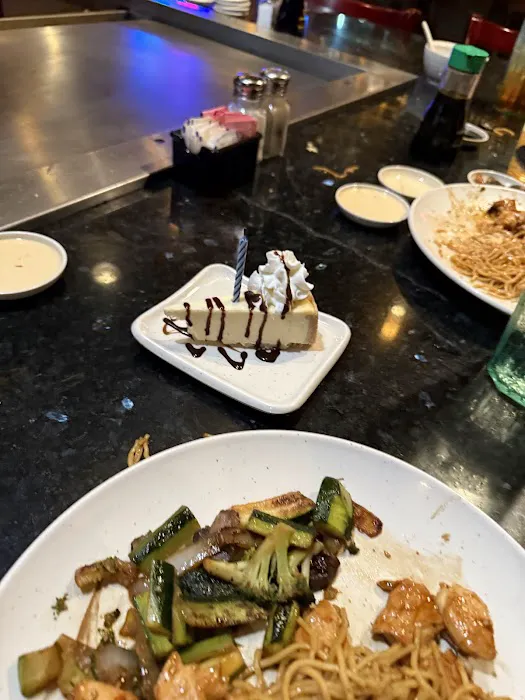 Domo Japanese Steakhouse & Sushi Bar Picture 6