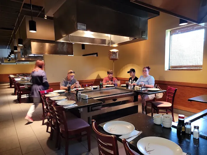 Domo Japanese Steakhouse & Sushi Bar Picture 7