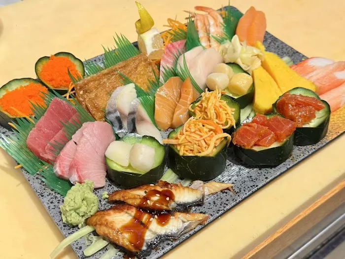 Tsunami sushi &Hibachi Picture 8