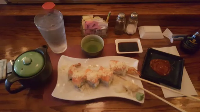 Sushi Palace Picture 7