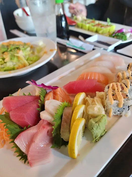 HANA SUSHI Picture 2
