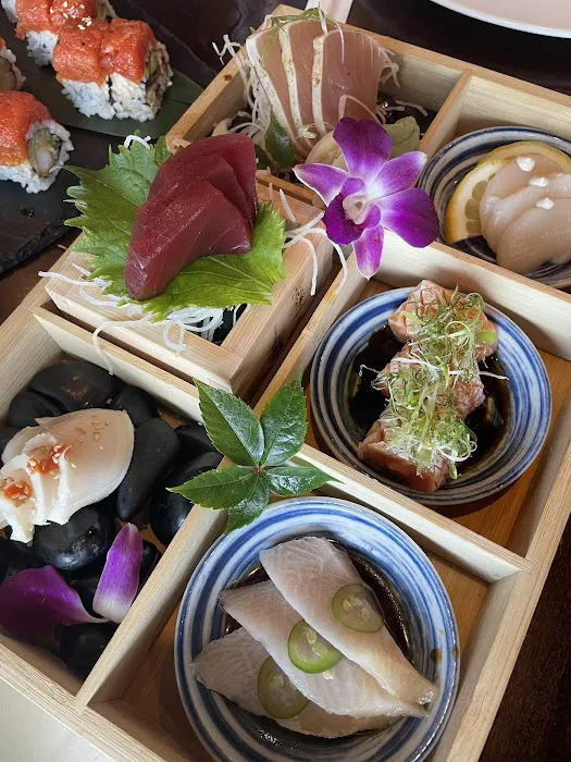 Ginger Bistro - Sushi, Ramen, Chinese cuisine Picture 8