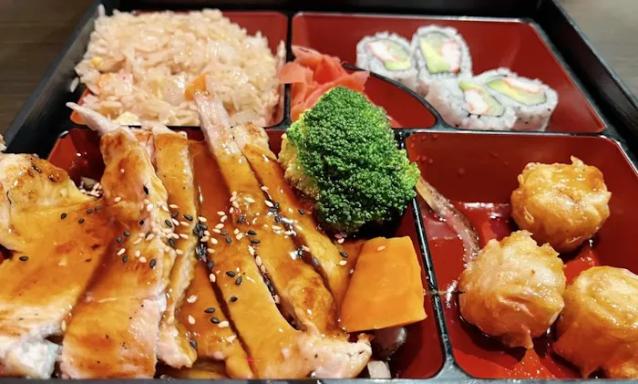Umai Sushi Hibachi Picture 10