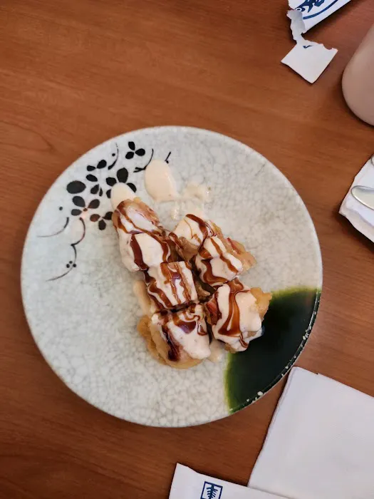 Fancy Sushi & Grill Picture 7