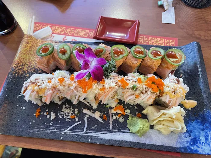 Fancy Sushi & Grill Picture 2