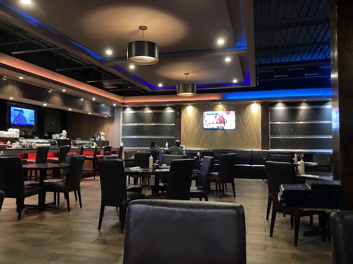 Fancy Q Japanese And Thai Restaurant Picture 7