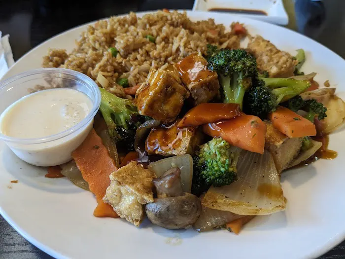 Royal Sushi Grill & Thai(Edgewater) Picture 6