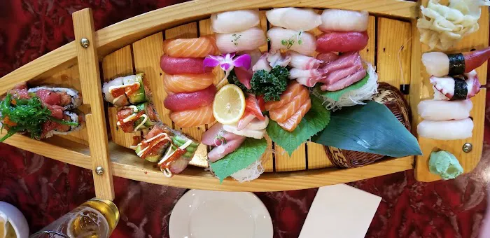 Volcano Sushi Bar Picture 7
